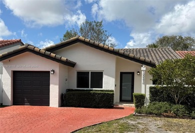 (private lake, pond, coastal) Home For Sale in Miami Florida