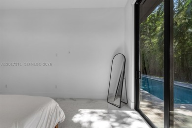Sophisticated, modern 2019 built Coral Gables residence offering - photo 18