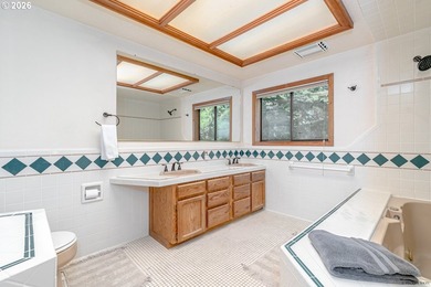 Private, gated home on 5+ acres with a year-round creek and - photo 19