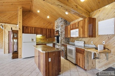 Welcome to your dream lakefront retreat on Williams Lake in the - photo 20