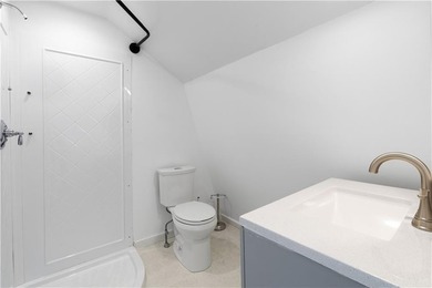 Welcome to your own seaside escape! Perfectly positioned across - photo 20