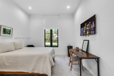 Sophisticated, modern 2019 built Coral Gables residence offering - photo 27