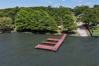 Enjoy the relaxed lake lifestyle in the sought-after community - photo 33