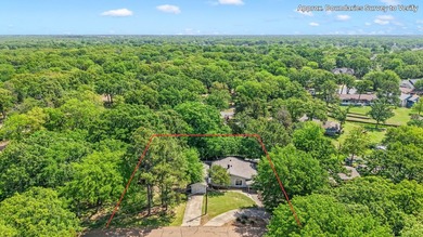 Enjoy the relaxed lake lifestyle in the sought-after community - photo 38