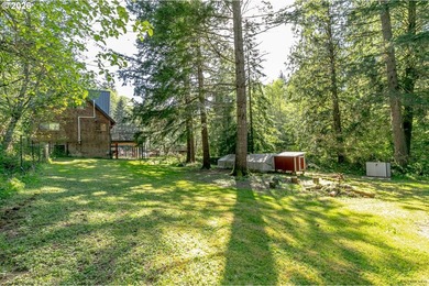 Private, gated home on 5+ acres with a year-round creek and - photo 39