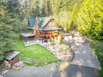 Private, gated home on 5+ acres with a year-round creek and - photo 46