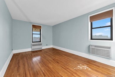 Welcome home to this stunning 2-bedroom, 2-full-bath residence - photo 5