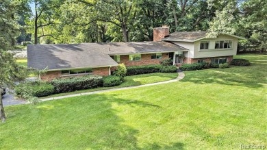  Home For Sale in Bloomfield Hills Michigan