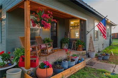 (private lake, pond, creek) Home For Sale in Seguin Texas