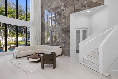 This classic Mediterranean estate in The Oaks has been - photo 13