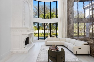 This classic Mediterranean estate in The Oaks has been - photo 14