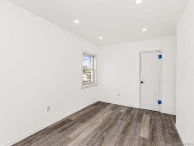 Immaculate Newly Renovated Brick semi attached 1 Family Home - photo 19