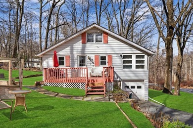 (private lake, pond, coastal) Home For Sale in Monroe New York