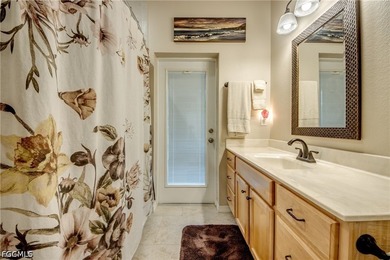 Impeccably Maintained & Move-In Ready Versatile 3-Bed + Den Home - photo 33