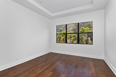 This classic Mediterranean estate in The Oaks has been - photo 33