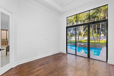 This classic Mediterranean estate in The Oaks has been - photo 39