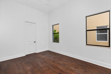 This classic Mediterranean estate in The Oaks has been - photo 42