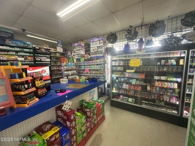 Convenient Store BUSINESS ONLY For Sale Very reasonable rent - photo 3