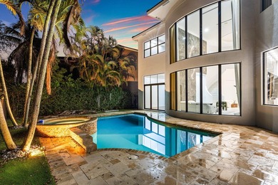 This classic Mediterranean estate in The Oaks has been - photo 46