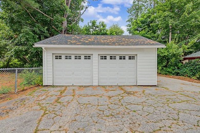 This 3 unit building is in very good shape and ready to make you - photo 2