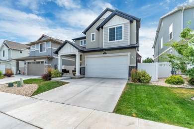 Come see this beautifully maintained home in the highly - photo 2