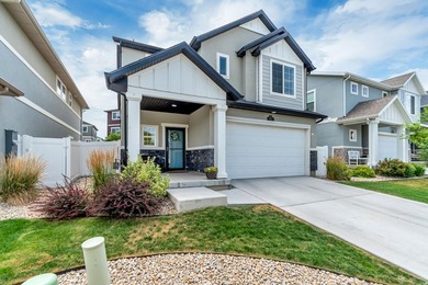 Come see this beautifully maintained home in the highly - photo 3
