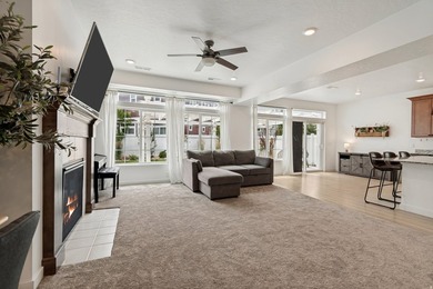 Come see this beautifully maintained home in the highly - photo 4