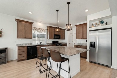 Come see this beautifully maintained home in the highly - photo 10