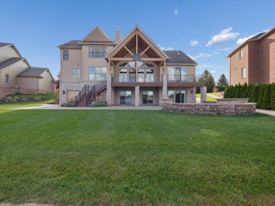 Loon Lake - Oakland County Home For Sale in Waterford Michigan