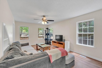 Welcome home to this beautiful 4-bedroom, 3-bath residence - photo 7