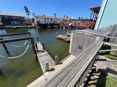 This waterfront gem offers a rare fantastic opportunity to - photo 5