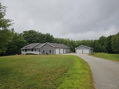 If you are looking for a nice home, with it all, look no further - photo 1