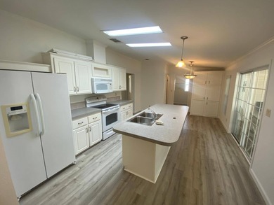 Beautiful Mobile Home for Sale in Lake Wales, Florida - 55+ - photo 3