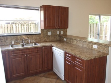 Motivated seller; reduced for quick sale! Tenant occupied - photo 3
