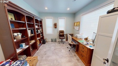 Beautifully maintained single level home featuring vaulted - photo 14