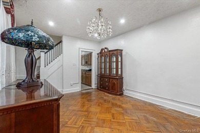 East Flatbush Opportunity! Welcome to this solid 3-bedroom, 2 - photo 8