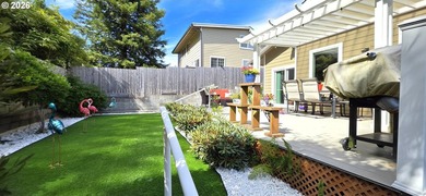 Beautifully maintained single level home featuring vaulted - photo 30