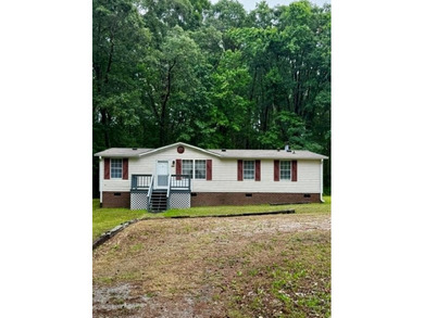 Escape to peaceful country living at Clarksville in this - photo 1