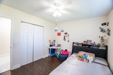 NO HOA! Nicely kept 3-bedroom, 2-bath single-family home - photo 16