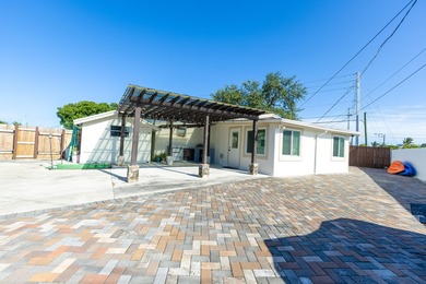NO HOA! Nicely kept 3-bedroom, 2-bath single-family home - photo 26