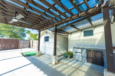 NO HOA! Nicely kept 3-bedroom, 2-bath single-family home - photo 27