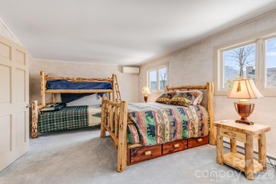 Ideally situated along the Sugar Mountain Ski Resort shuttle - photo 29