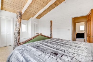 Ideally situated along the Sugar Mountain Ski Resort shuttle - photo 34