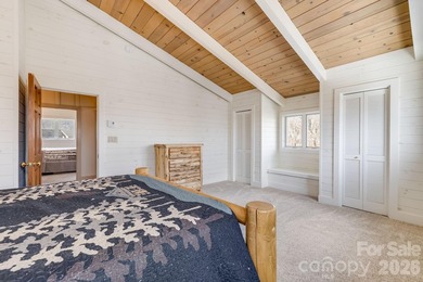 Ideally situated along the Sugar Mountain Ski Resort shuttle - photo 36