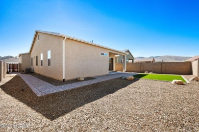 Welcome to this lightly lived-in 3-bedroom + den, 2-bath