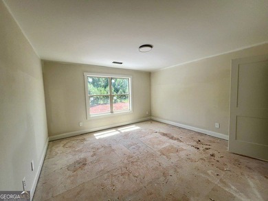 Take a look at the beautiful Williamsburg Plan! This home is - photo 14