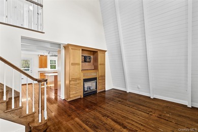 Welcome to 22 Old Trail Road, a charming beach cottage-style - photo 15