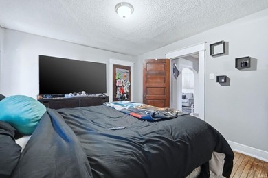 *Great investment opportunity with this well-maintained duplex - photo 17