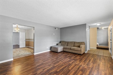 One or more photo(s) has been virtually staged. Welcome to 8698 - photo 19