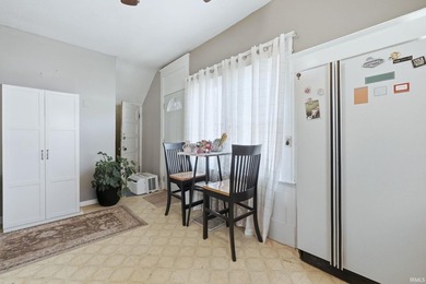 *Great investment opportunity with this well-maintained duplex - photo 26